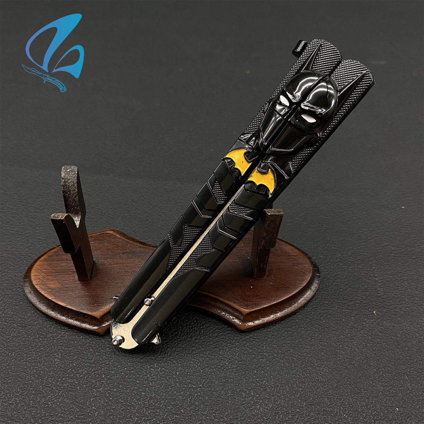 Superhero Sculpture Butterfly Knife Cool Hero Relief Balisong Fan Art For Display Only